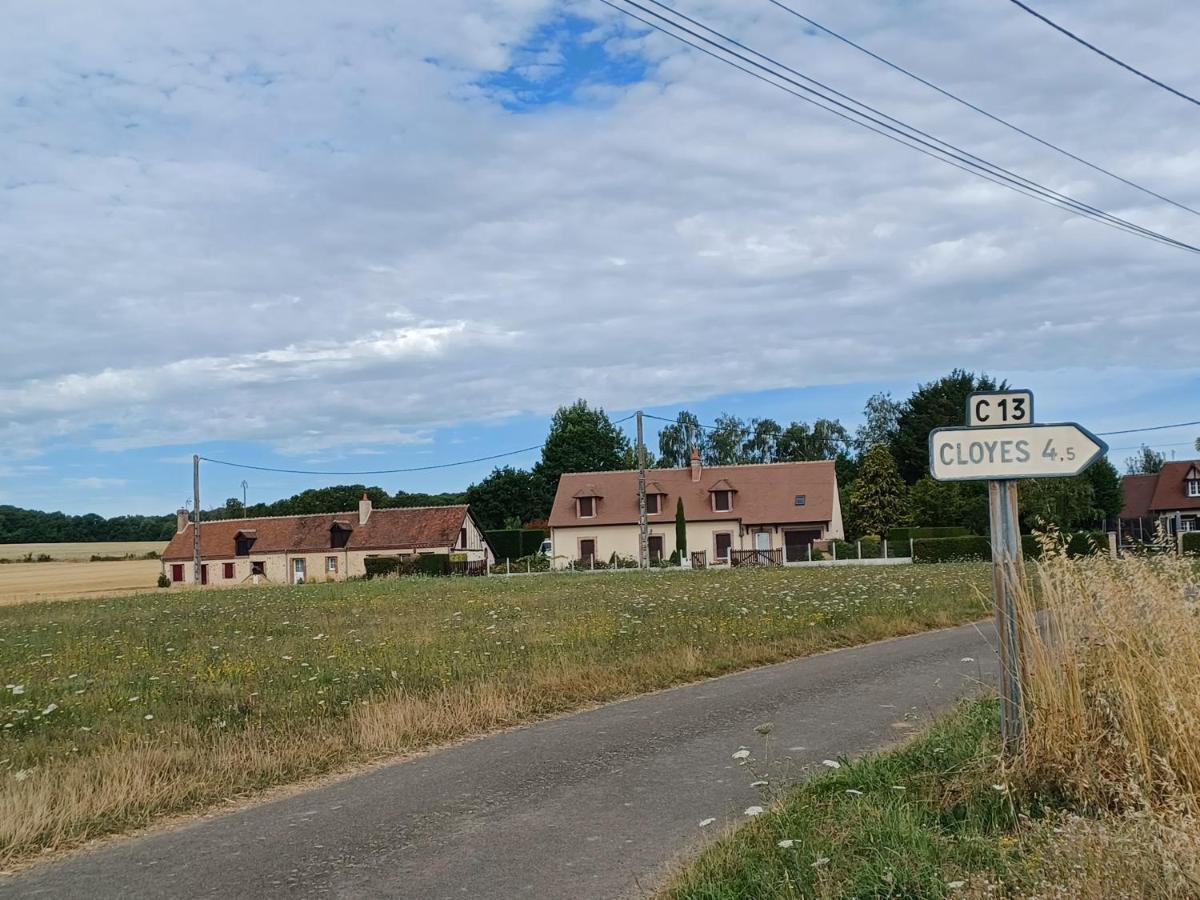 Gites Les Terriers Saint-Jean-Froidmentel Exterior photo